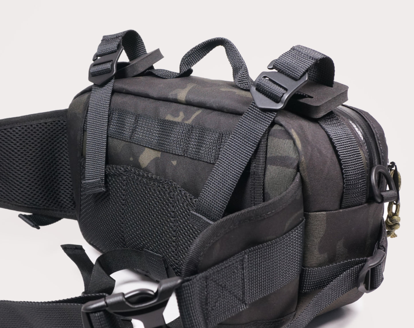 Bicycle bike handlebar bag hip pack, 5L. Handmade in New Zealand. Suits gravel, mountainbikes, commuting bicycles, bike touring.